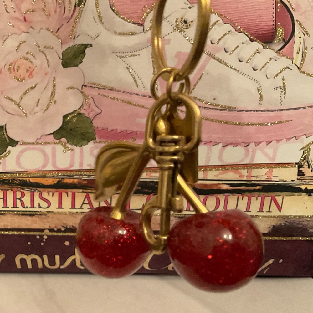 Cherry Keychain - Picture 4 of 4